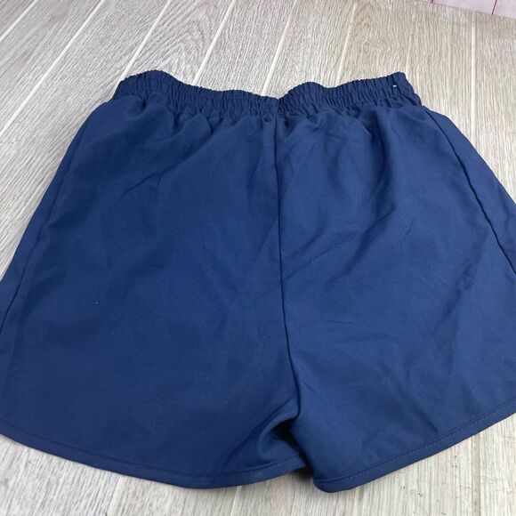 Training Sweat Wicking Fabric Shorts with Side Zipper Pocket Garterized Waistban - Picture 3 of 6